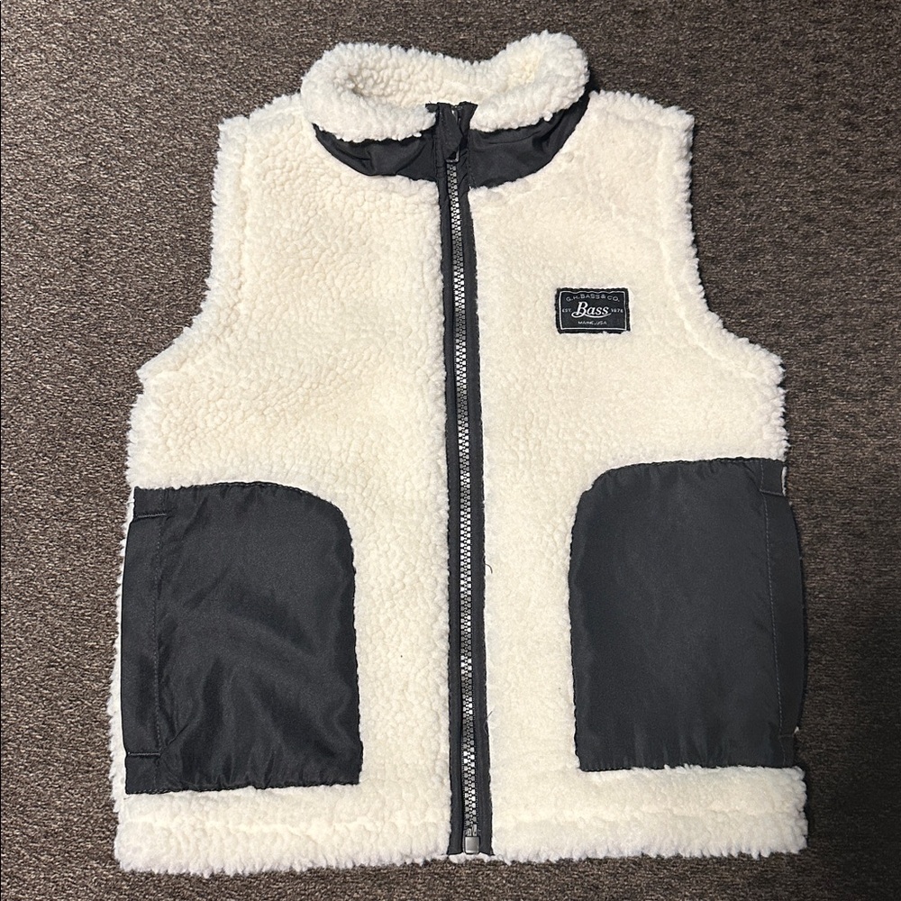G.H. Bass & Co. Kids Sherpa Vest - White and Black